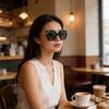Fashion Square Frame Sunglasses With Metal Snake Temples For Men And Women UV400 Protections Large Lens Sun Glasses