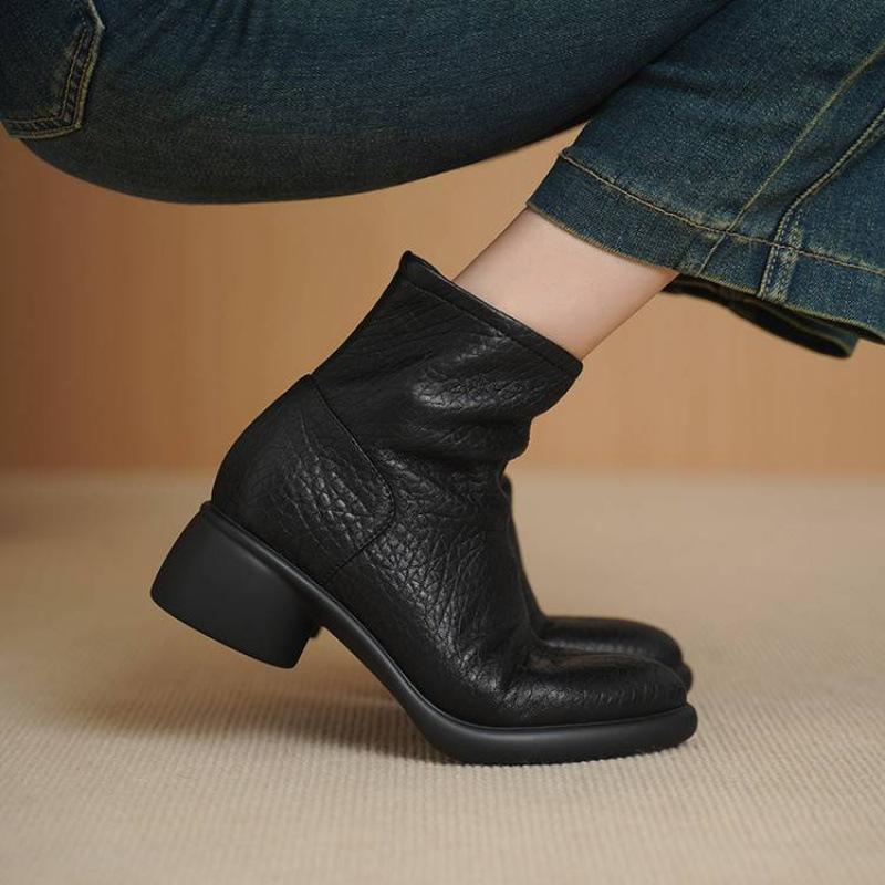 Autumn and winter sheepskin fashion boots solid color rubber soft sole non-slip new large size women's boots new leather low boots women