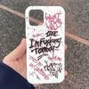 Graffiti anglický měkký obal pro iPhone 11/12/13/14 Pro/15 Pro Max v bílé barvě