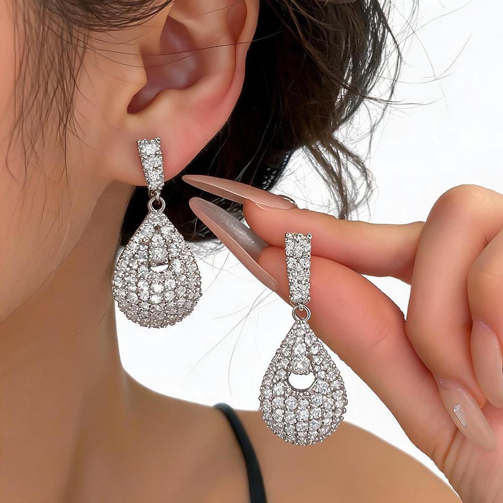 18k Gold Plated Silver Needle Zircon Teardrop Earrings - Luxury, High-End, Unique and Elegant Design