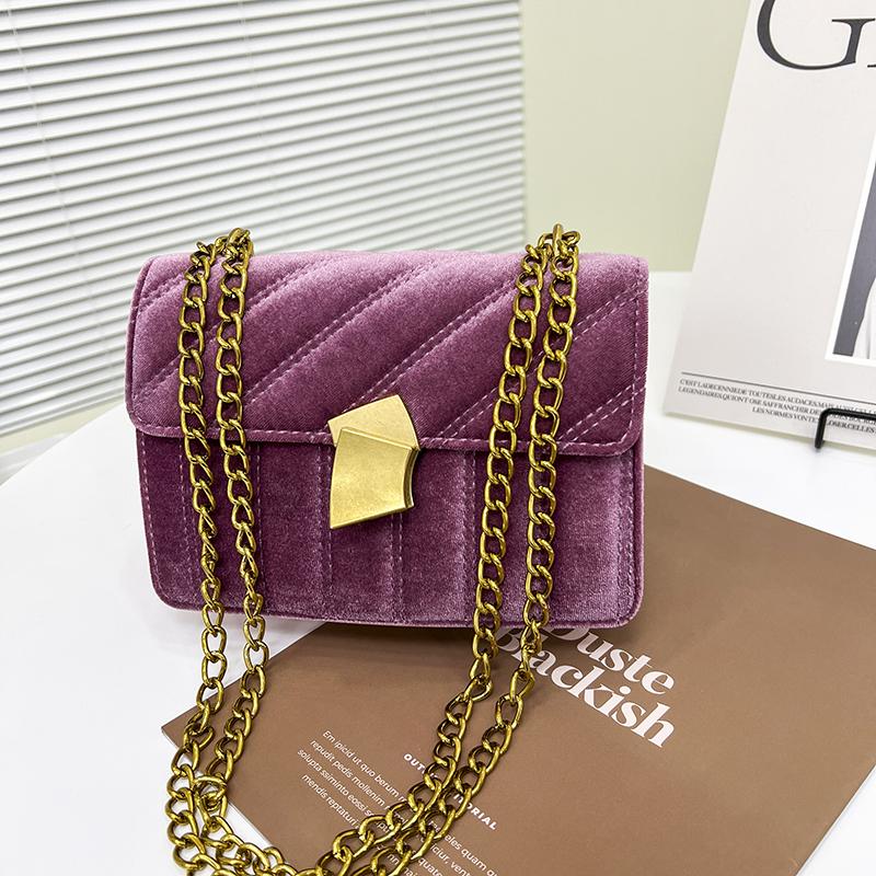 New Women's Crossbody Bags Small Square Velvet Soft Chain Buckle Flap Bags Casual Shoulder Messenger Bag