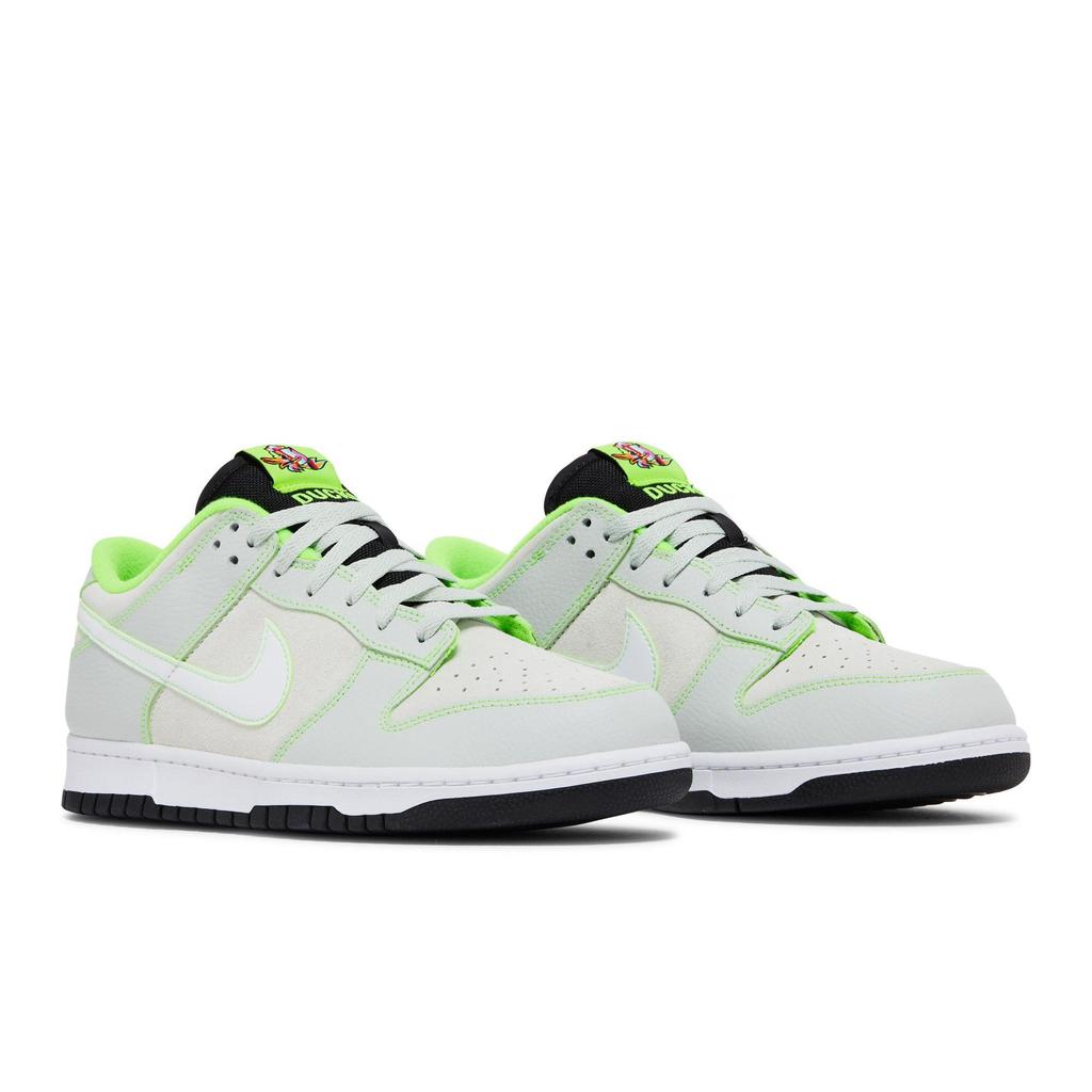 Nike Dunk Low 'University of Oregon' PE (Unisex) Light Silver / White / Black / Electric Green Skateboard Shoes FQ7260 001