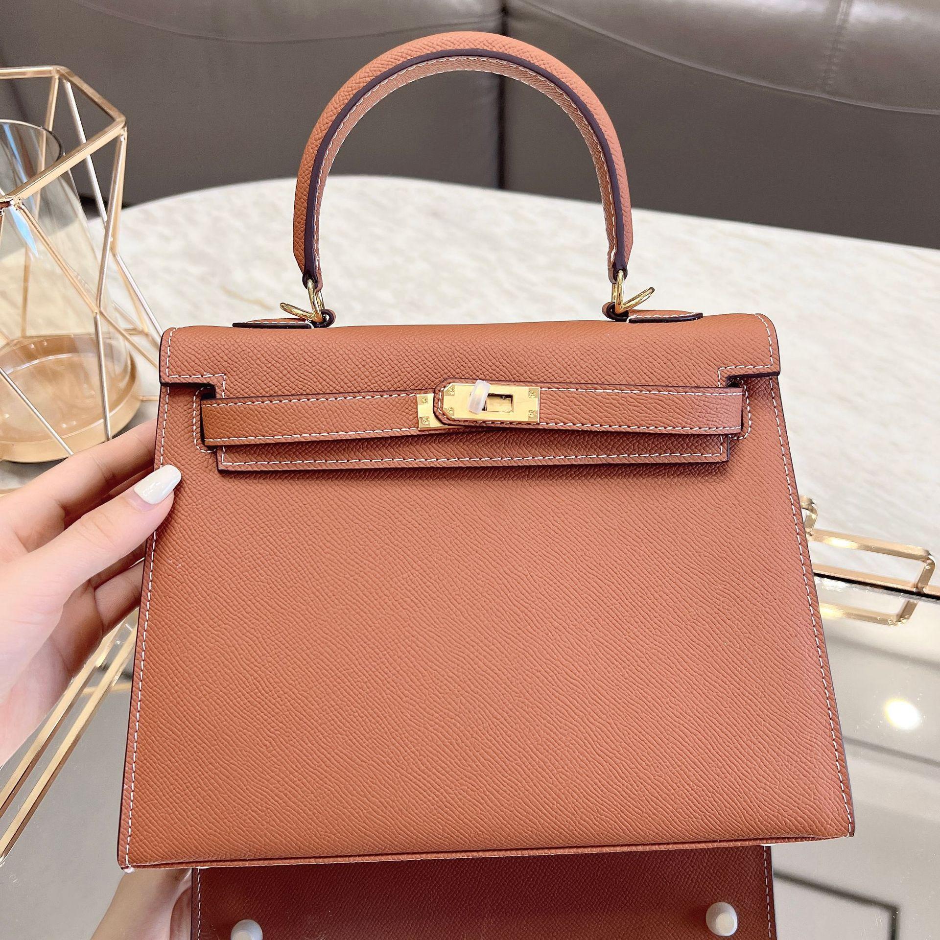 

Baby Girl Real Leather Benefit Bag Hand Strap Cowhide Large Capacity Single Compartment Tote Bag Ventilation Hundred Styles Metal Buckle Handbag 25x18x9cm