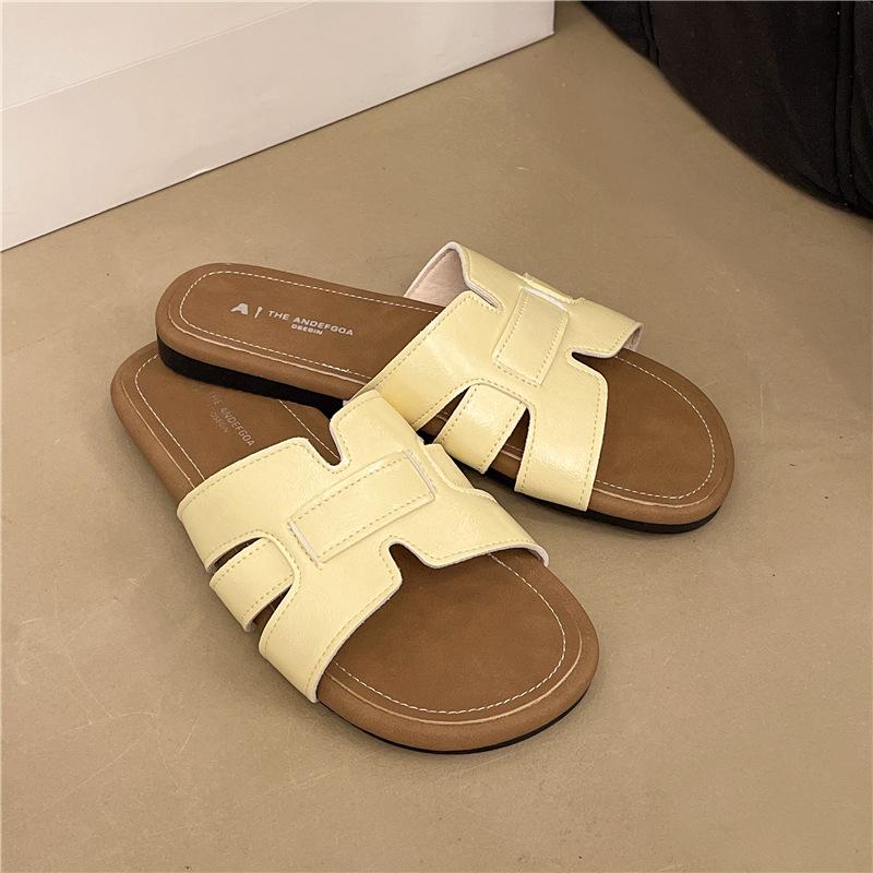 

2025 summer thick new heel slippers women s new square head low heel word European and American casual fashion cool slippers women s shoes 40 жёлтый