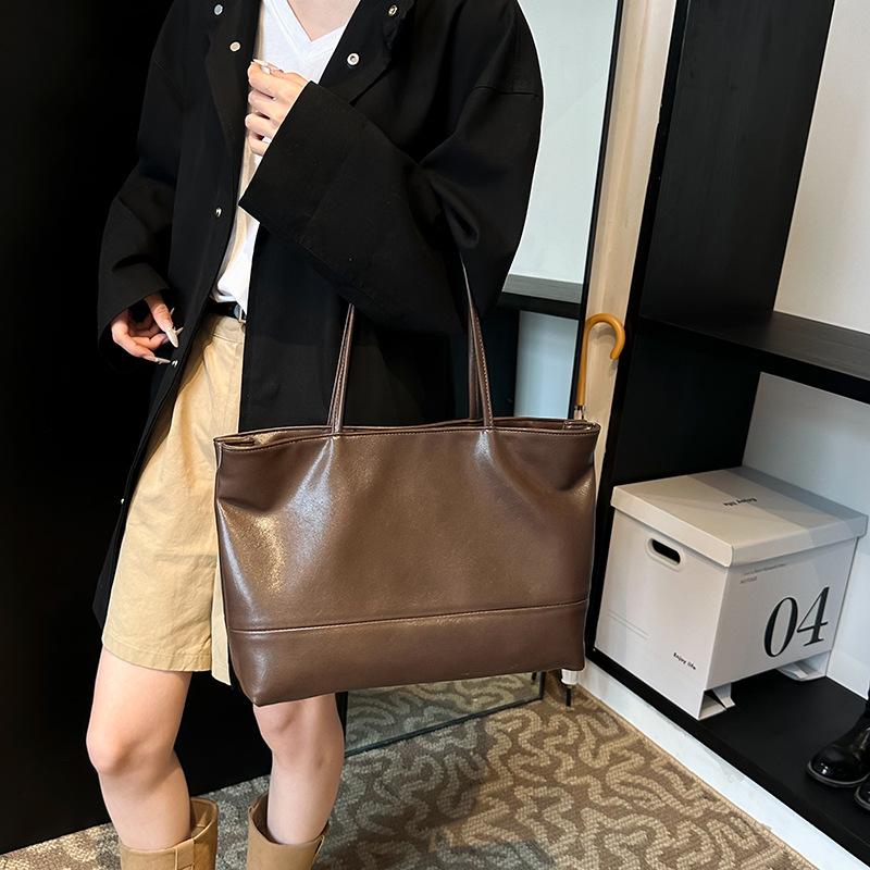 Women'S Bag Soft-Sided Simple Tote Bag Fashionable Commuter Messenger Bag Autumn Retro Large-Capacity Underarm Bag