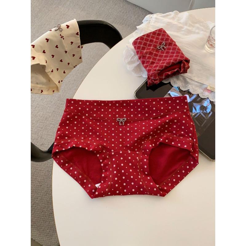 Ladies Spring and Autumn New Cotton Antibacterial Crotch Extended Crotch Red Benming Year Flat Angle Briefs