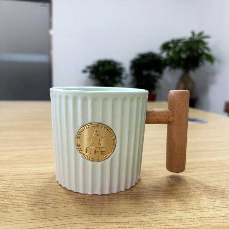 Duoli Ceramic Mug with Wooden Handle