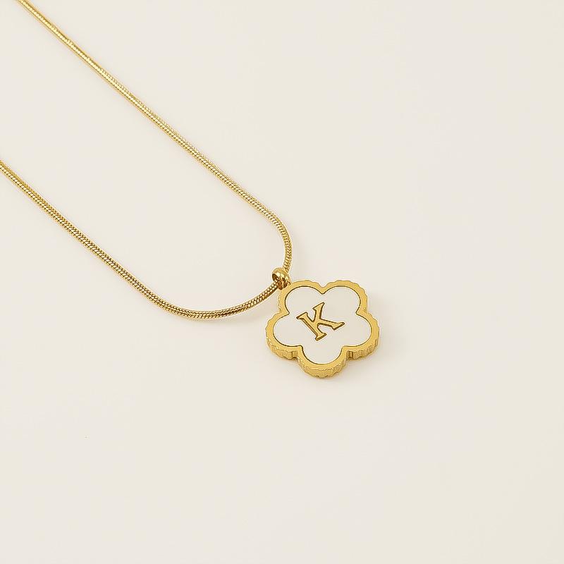 Stainless steel five-leaf clover 18K letter necklace high sense 26 shell letter pendant jewelry