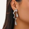 Boucles d'oreilles irrégulières liquides pour femmes, boucles d'oreilles pendantes en métal à géométrie exagérée, bijoux de créateur, accessoires de fête pour femmes, cadeaux