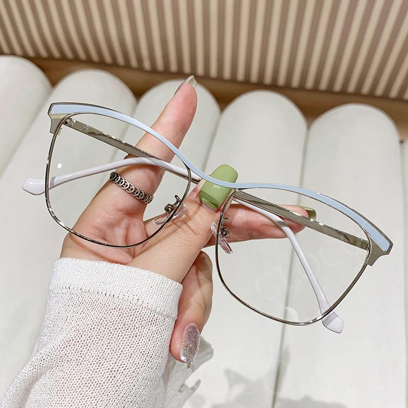 Sexy Cat Eye Anti Blue Light Glasses Luxury Women Brand Designer Metal Small Frame Optical Computer Eyewear Myopia Glasses Minus