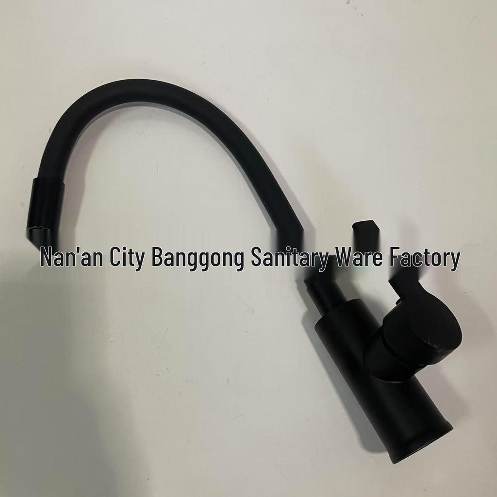 Retractable Silicone Kitchen Faucet with Hot/Cold Water and Splash-Proof Design