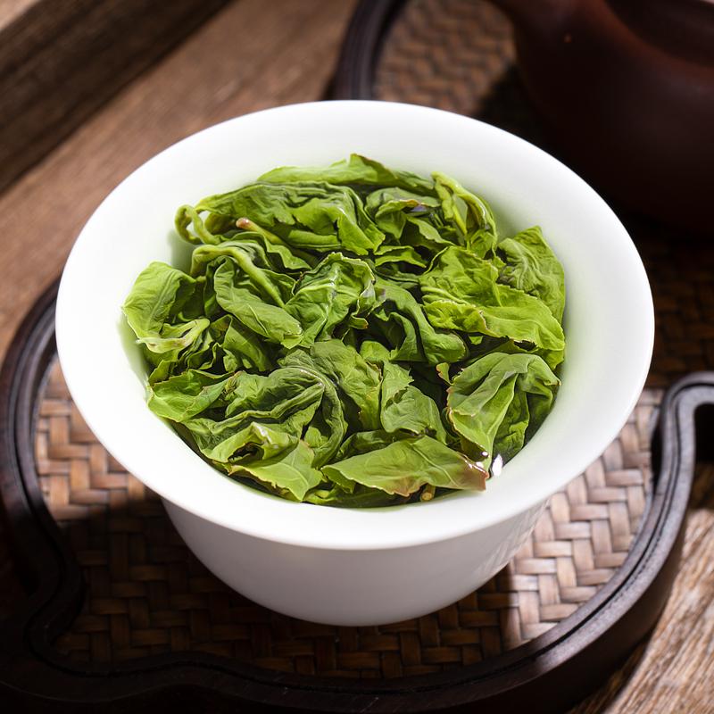 Dive into a World of Unique Tastes: Our Tea Collection Boasting Tieguanyin, Pu'er, and Distinctive Blends