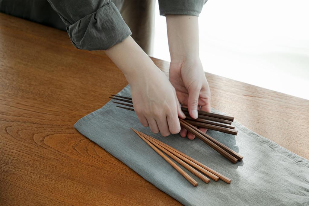 KINTO HIBI Chopsticks, 235mm, Cherry Blossom Design, 27003