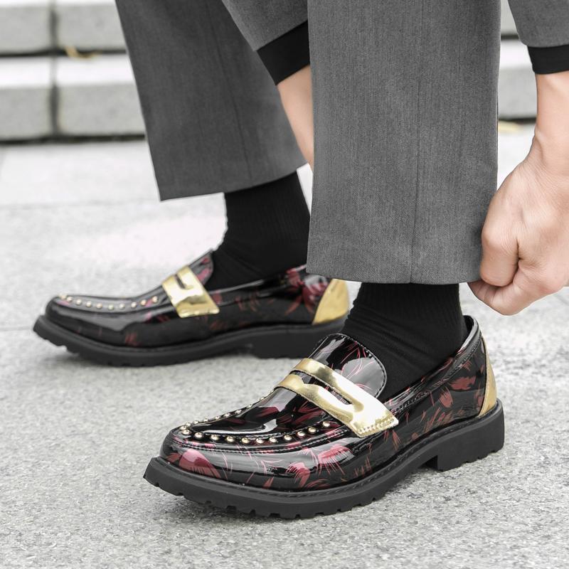 Fashion Italian Classic White Flat Shoes Soft Soled Lightweight Men's Business Casual Loafers Versatile Men's Groom Wedding Shoes