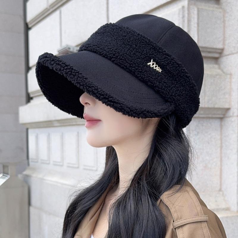 Autumn and Winter Women's Lamb Wool Thickened Equestrian Hat Retro Temperament Warm Windproof Bucket Hat