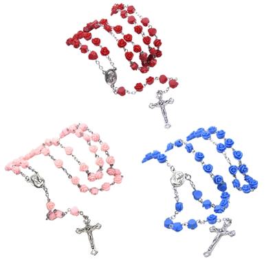 Katolik Gül Çiçeği Boncuklu Haçlı Kolye Hristiyan Duası İnancı ve Moda Meraklıları için Hediye