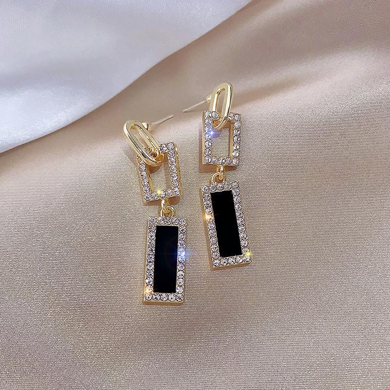 Elegant Black Diamond Silver Needle Earrings: High-End, Fashionable, Versatile Luxury