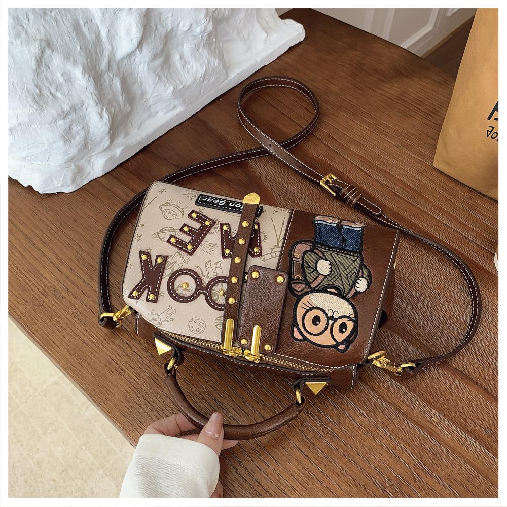 Versatile Women's Boston Retro Crossbody Single Shoulder Handbag