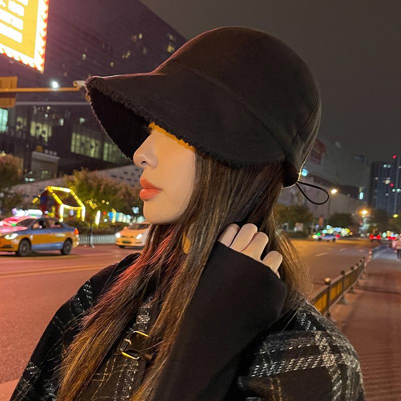 

Шляпа женская зимняя панама показывает маленькое лицо осень и зима флисовая утолщенная модная теплая шапка 2025 новинка One size чёрный