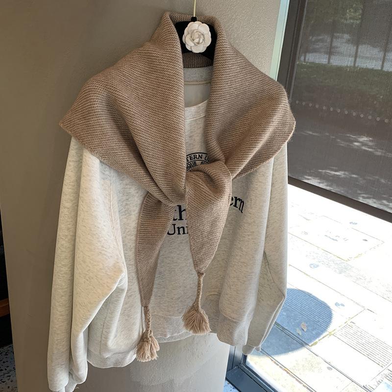Literary Triangle Scarf Shawl Autumn And Winter Outer Scarf Hanging Spike Multi-Functional Scarf Scarf Neck Vest Versatile Triangle Scarf