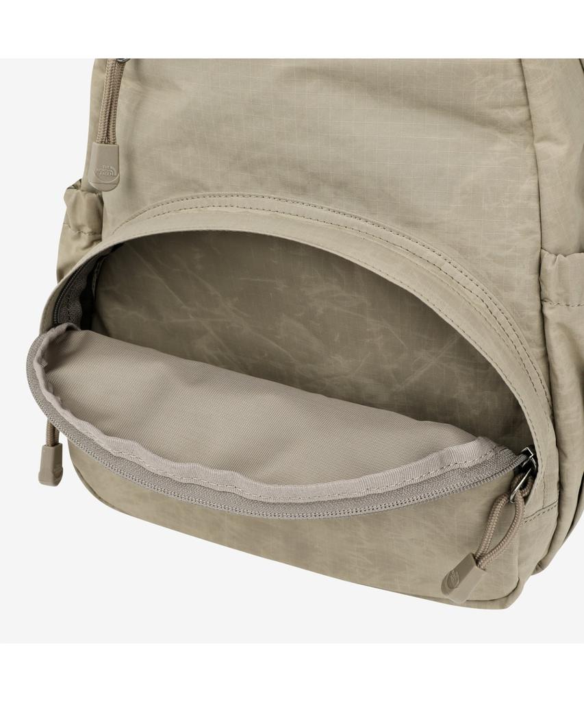 The North Face Nm2Dr58J Standard Backpack Small_Waxed Beige_Brown