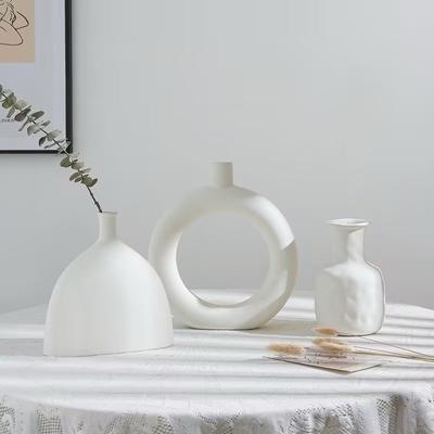 İskandinav Plastik Çiçek Vazosu Beyaz Çiçek Şişesi Modern Stil Seramik Taklit Çiçek Saksısı Masaüstü Ev Dekorasyonu Süsü