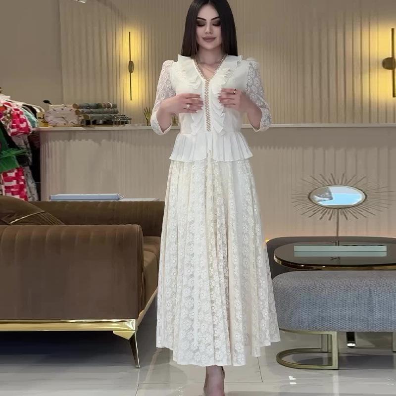 

Осень 2024 Европейское и американское платье макси с высокой талией, приталенного силуэта, с дизайном пэчворк с оборками Small белый