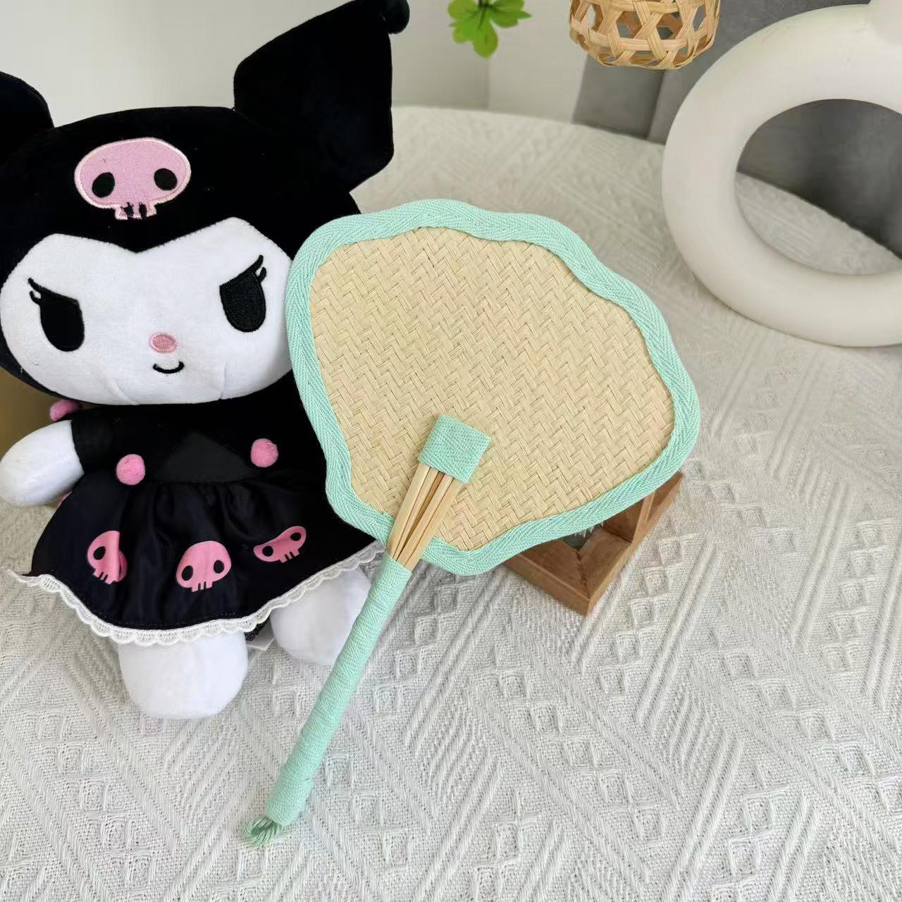 

Summer travel with the same group fan, pure handmade portable fan, cute Pu Fan About 15cm*26cm