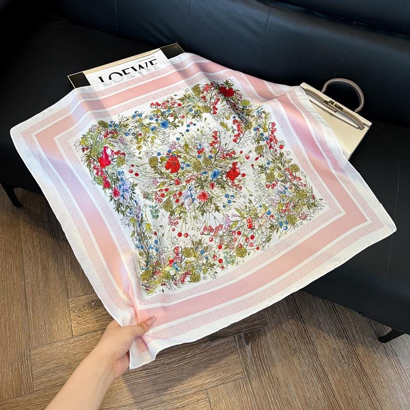 New silk scarf women's fashion versatile high-end small square scarf Korean version neck protection scarf spring and autumn retro scarf binding bag