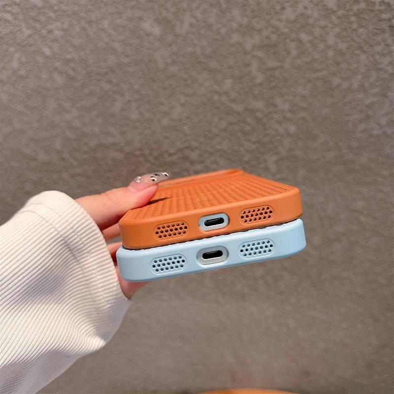 Heat Dissipation Mesh For Magsafe Wireless Charging Case For iPhone 17 16 15 14 Plus 13 12 Pro Max 17 Air Breathable Hard Cover