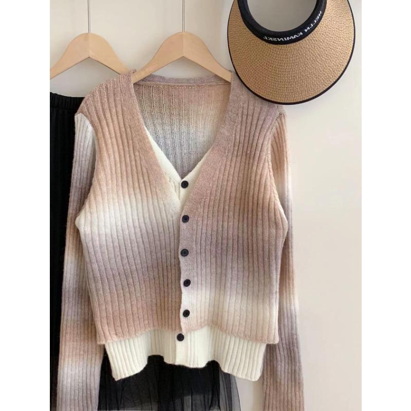 

Осенне-зимний новый стиль градиентный V-образный вырез вязаный кардиган с высококачественной ленивой курткой свитер для женщин One size