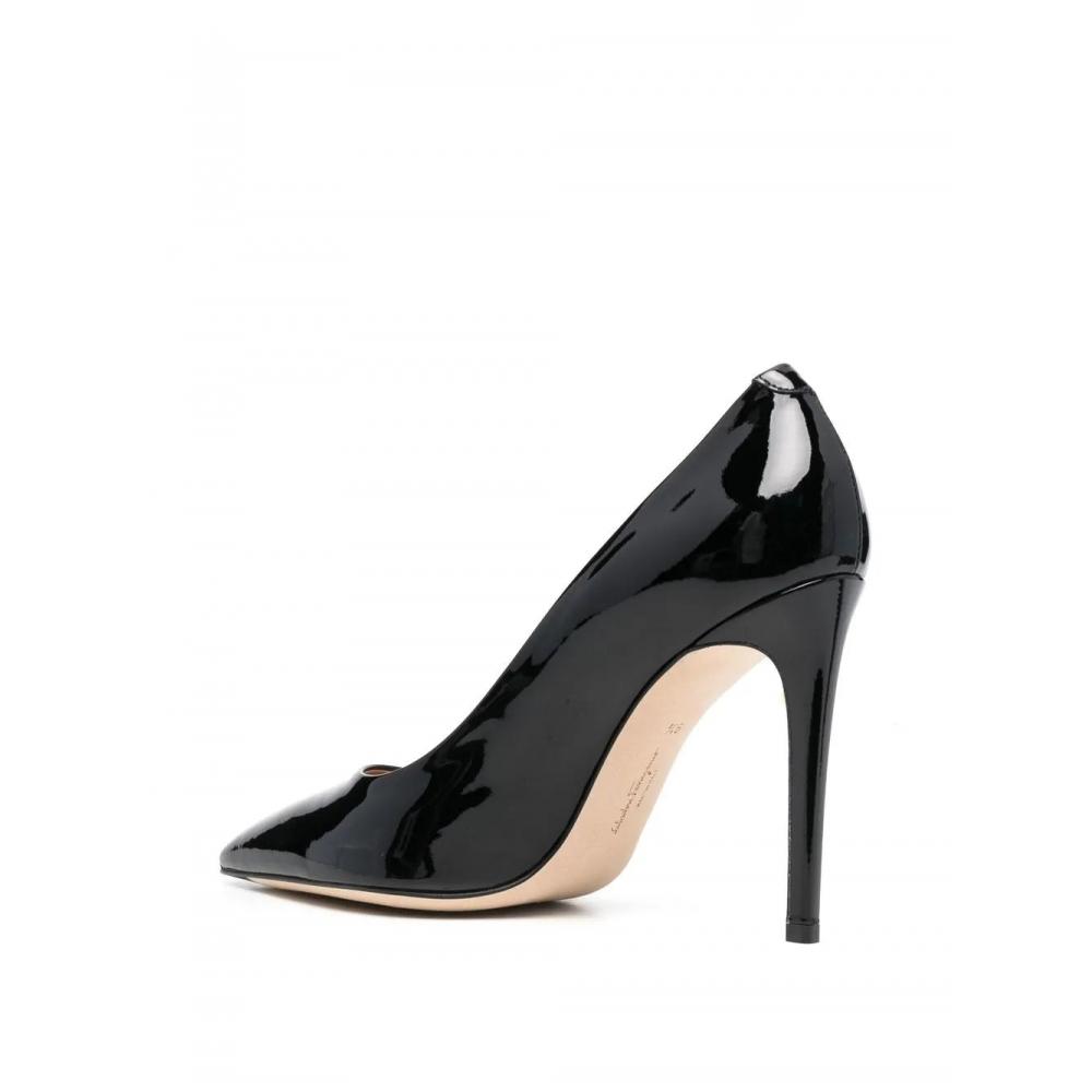Salvatore Ferragamo Ferragamo Plain Pump Black