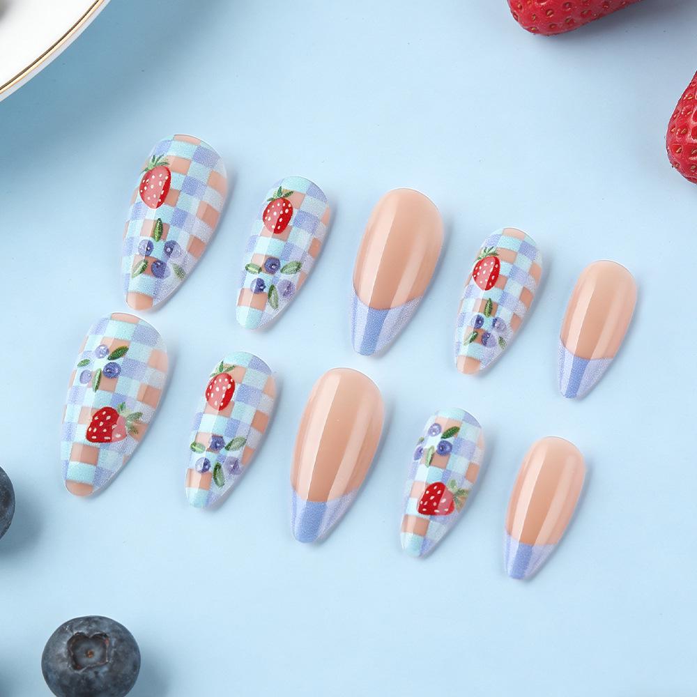 Blueberry & Strawberry French Manicure: 24-Piece Detachable Water Drop False Nails for Spring & Summer