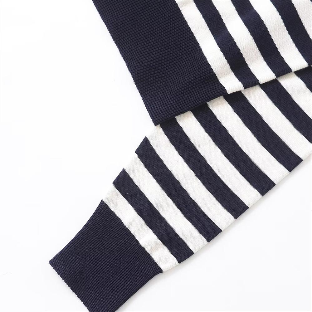 Spring 2025 Women's Striped Color Block Knit Pullover with Round Neck & Long Sleeves