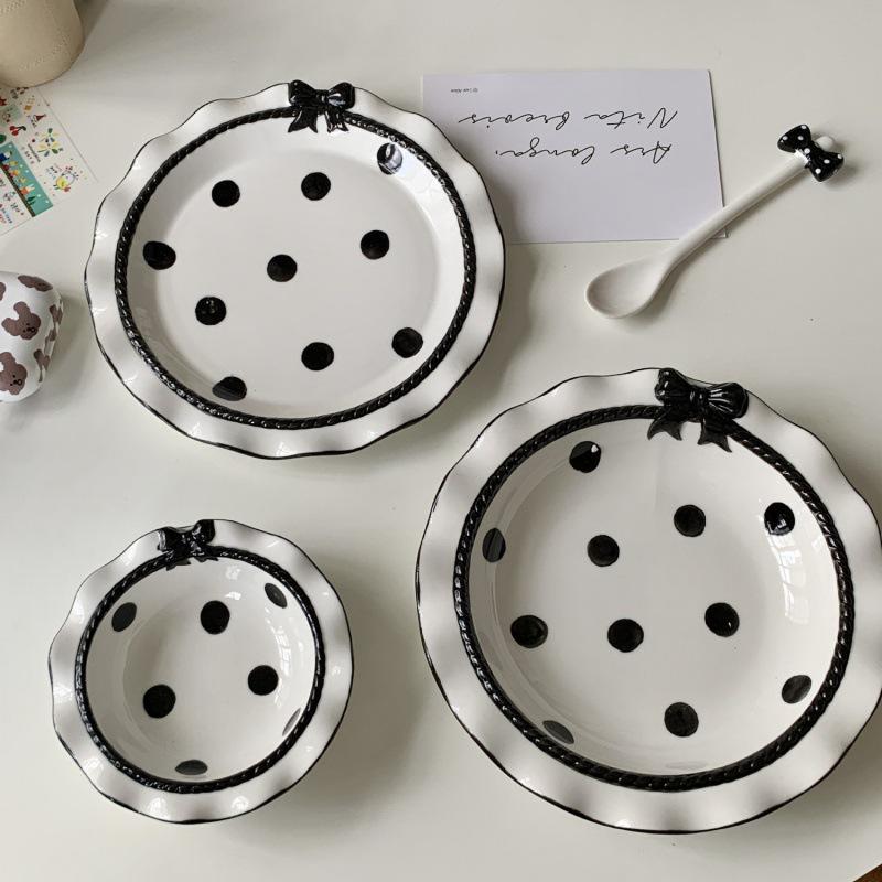Keramikgeschirr-Set im koreanischen Stil: Punkte Schleife - Niedliche Reisschalen & Tiefe Teller