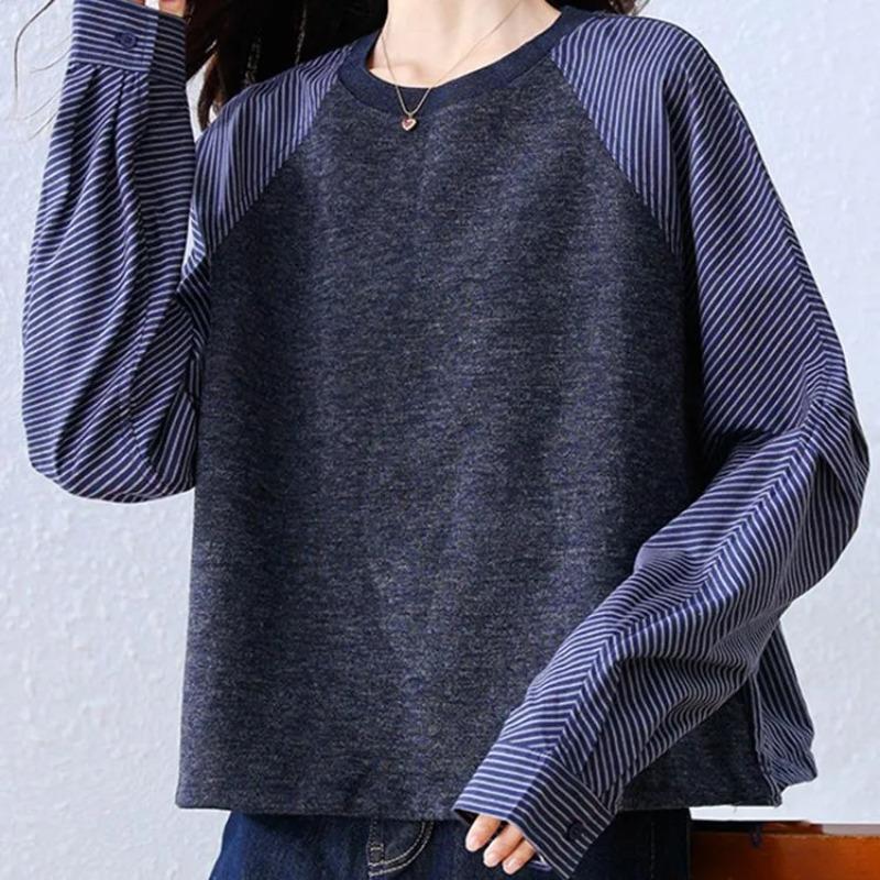 Striped Patchwork Round Neck Sweatshirt for Women in Autumn Loose and Versatile Western Style Age-reducing Top