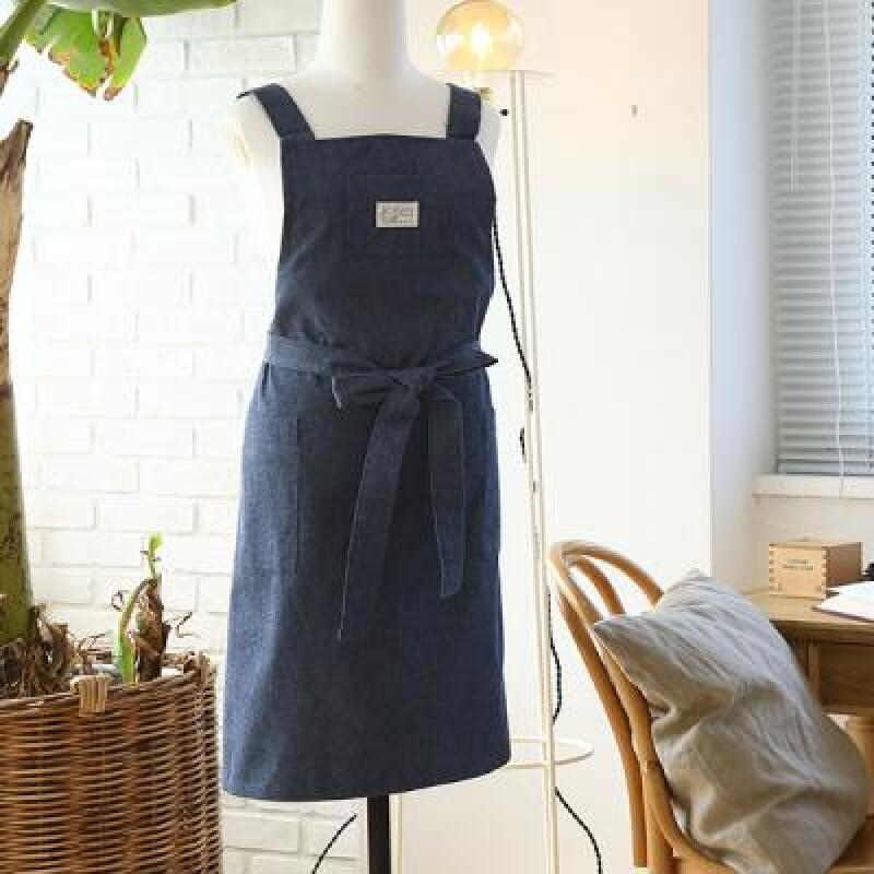 

French cotton apron