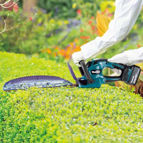 Makita 300mm Rechargeable Hedge Clipper 18V Battery and Charger Sold Separately MUH307DZ Blue