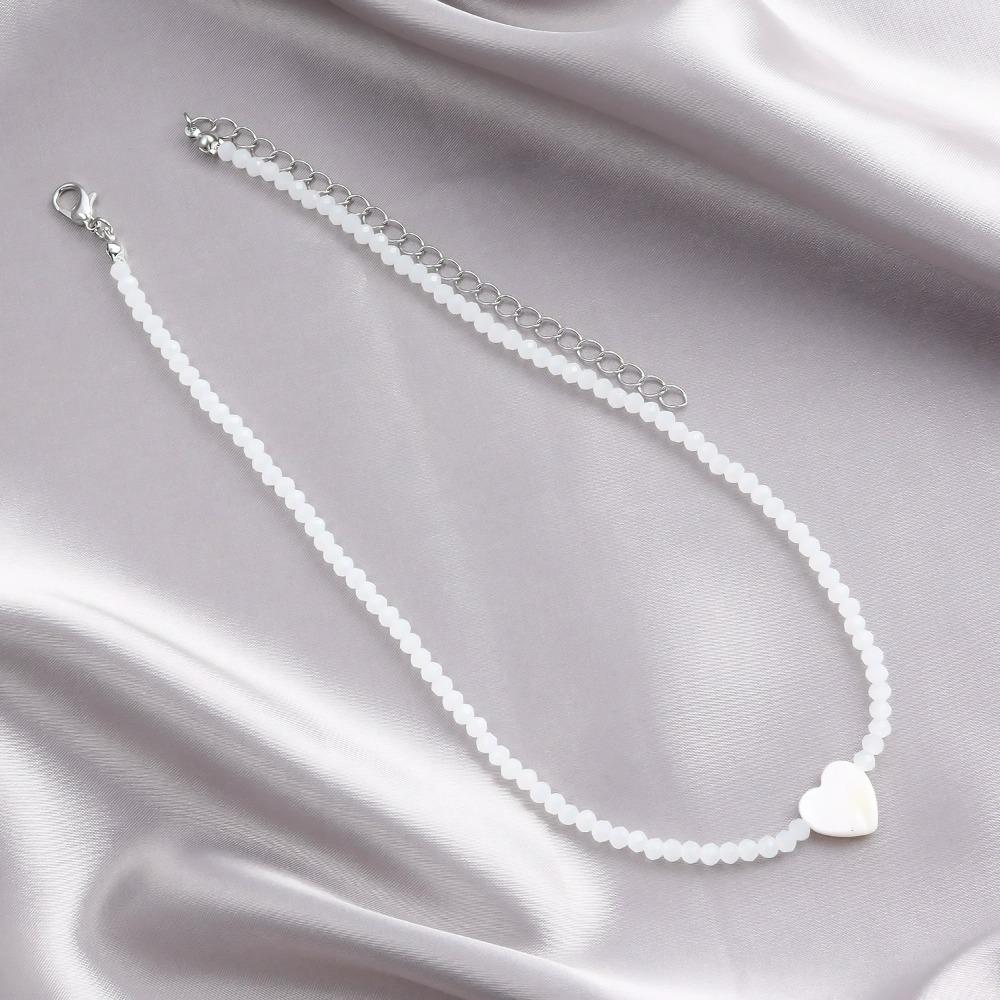 2025 New Personalized Natural Shell Love Heart Choker Simple Handmade Moon Bead Necklace for Women Fashion Accessories Gifts