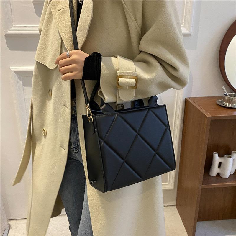 Новая модная весенняя новая простая сумка-тоут с бриллиантами — фото 3