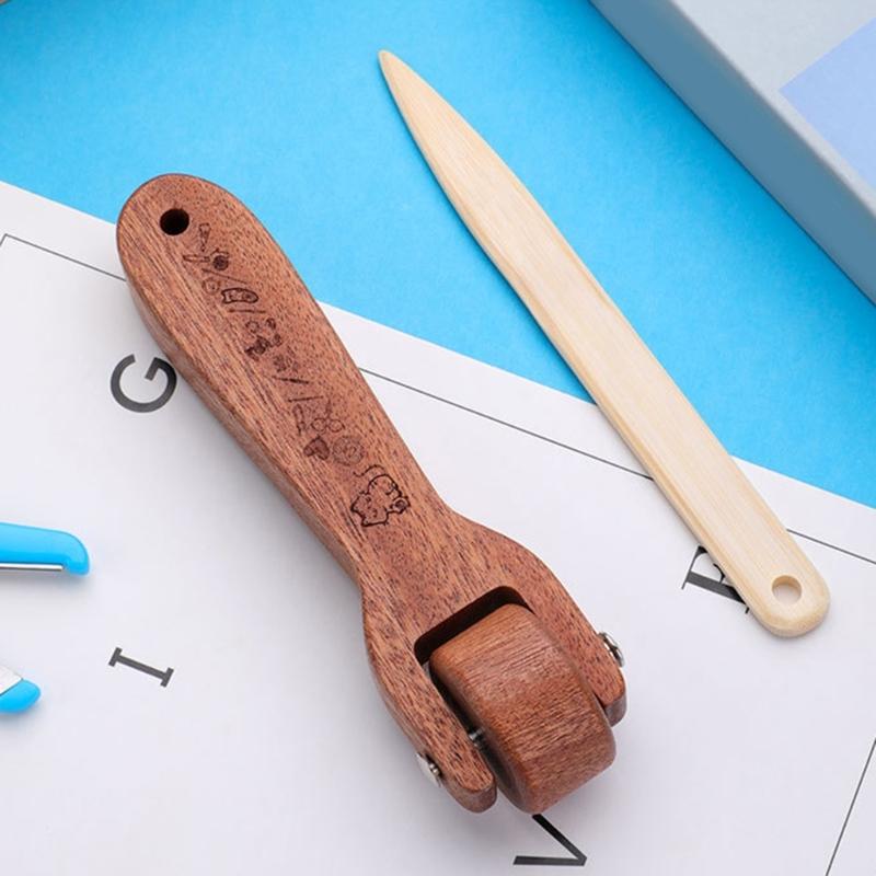 Seam Roller, Wood Tailor Clapper Tool Seam Flattening Tool Accessory with Comfortable Handle for Quilting for Craftsmen