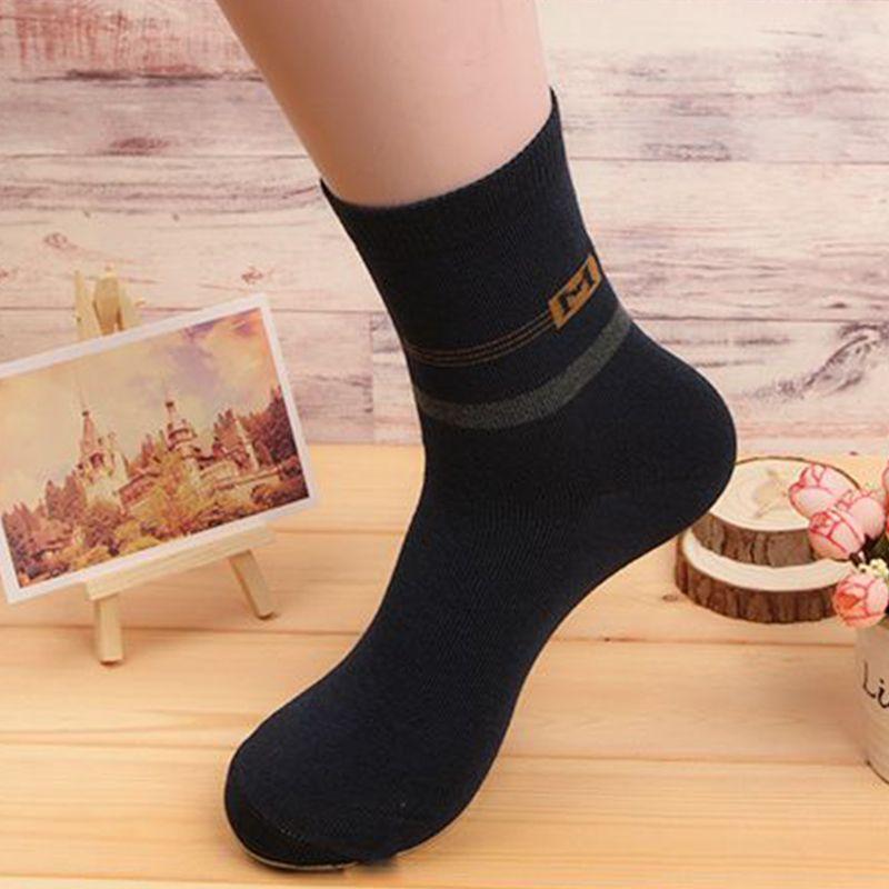 1/3/5/10 Çift Erkek Orta Baldır Çorapları Sağlam Aşınmaya Dayanıklı İş Çorapları Basit Çok Yönlü Yumuşak Nefes Alabilir Dört Mevsim Uzun Çoraplar