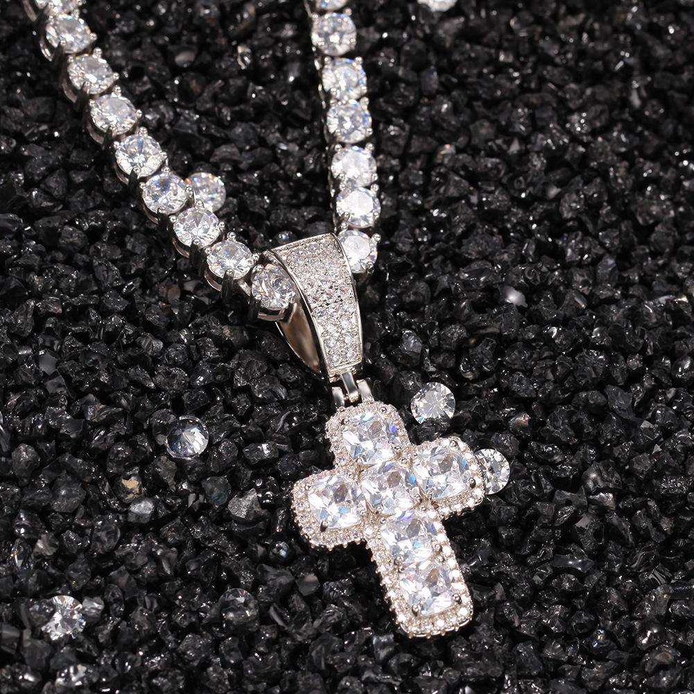 Gu Meng Hip-Hop Fashion Pendant: Copper Cross with Colored Zircon