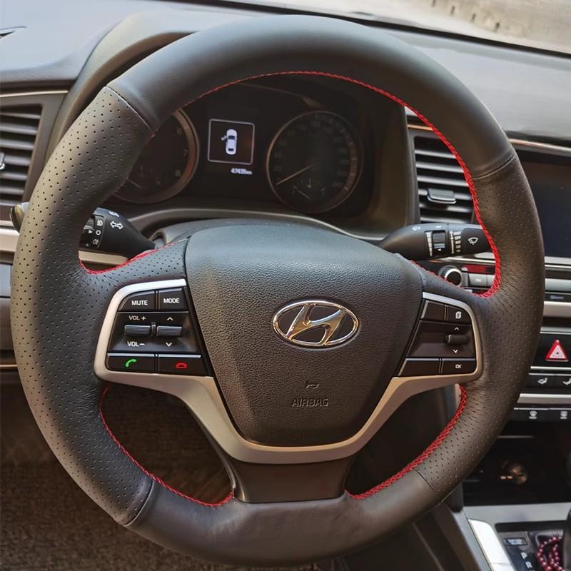 Handgjord Svart Blå läderbilrattöverdrag för Hyundai Elantra 4 2016 2017 Solaris 2017 Accent 2018