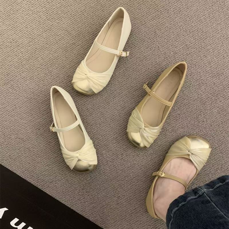 Mary Jane shoes 2025 new spring soft leather shallow mouth niche single shoes women's soft sole with fairy style grandma shoes