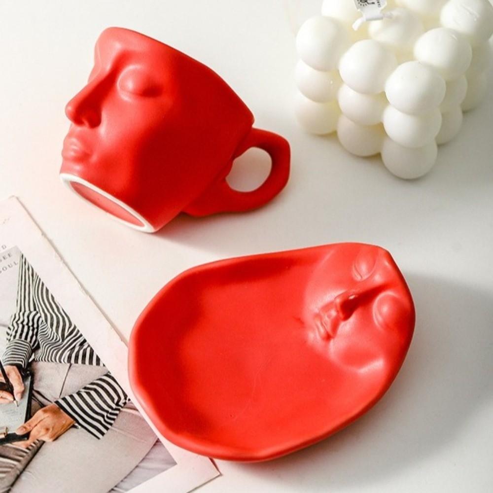 Gesichtsform Kussgesicht Tassen mit Tablett Kaffeetasse Einzigartige Künstlerische Keramiktasse Für den Heimgebrauch