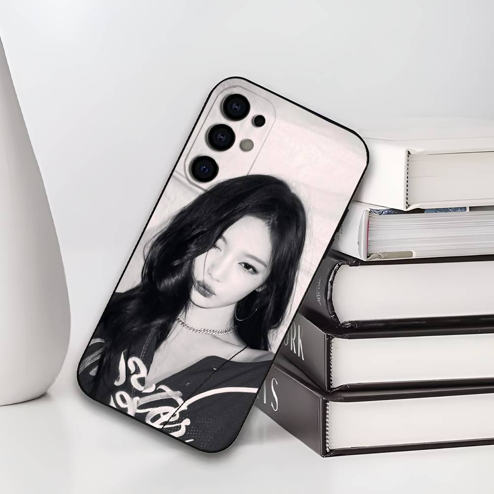 N-Ningning A-AespaS Phone Case For Samsung S25,S24,S21,S22,S23,S30,Ultra,S20,Plus,Fe,Lite,Soft Black Cover