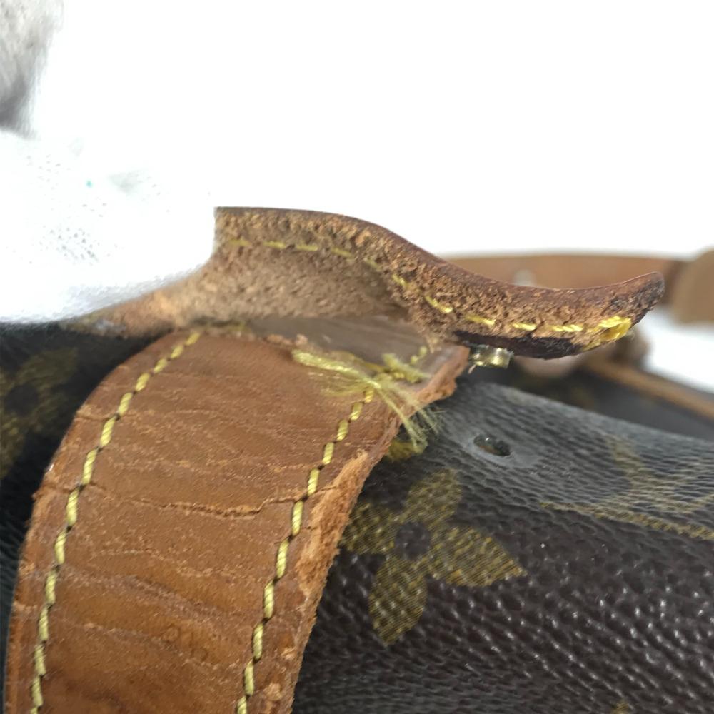 Louis Vuitton M40662 Monogramm SaumurGM Crossbody Klapp-Umhängetasche