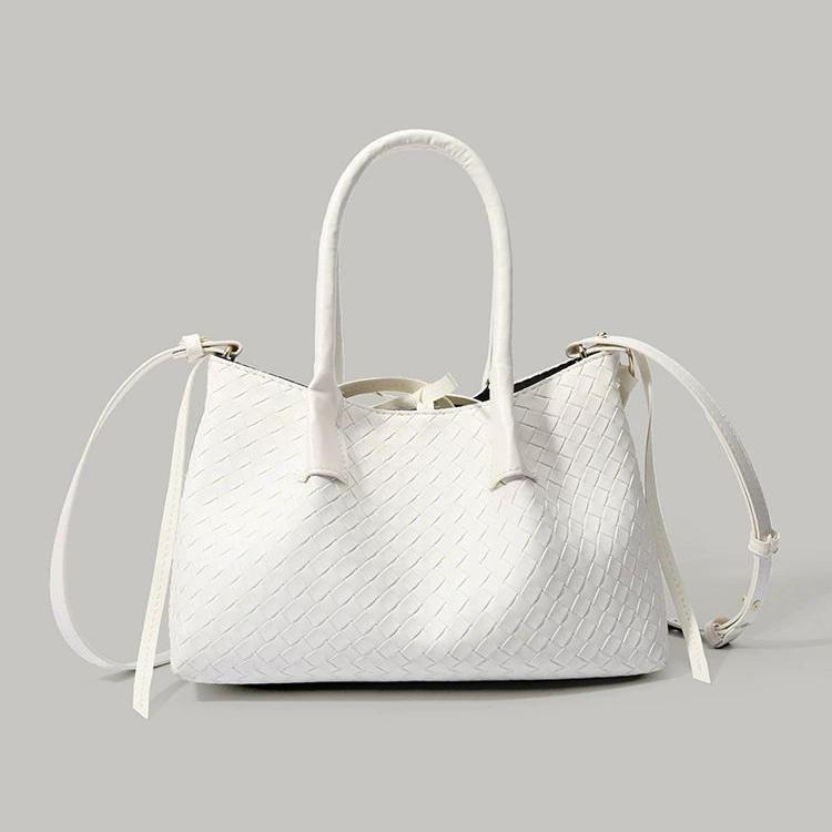 2025 New Trendy Niche Woven Bag Fashion Versatile Basket Bag Textured Single Shoulder Commuter Crossbody Tote Bag for Women