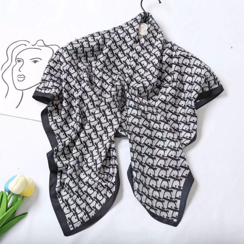 Black and White Animal Print Faux Silk Twill Scarf - 90x90CM Autumn/Winter Shawl for Women